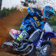 Equipe Yamaha Campeã Brasileira de Motocross
								